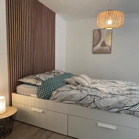 Superbe T2 Avec Jardin + Parking Gratuit A Proximite