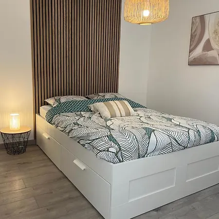 Superbe T2 Avec Jardin + Parking Gratuit A Proximite Apartment *