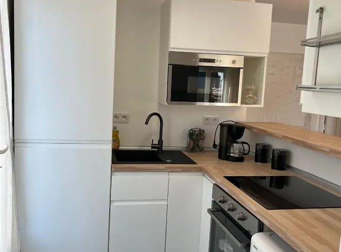 Superbe T2 Avec Jardin + Parking Gratuit A Proximite *